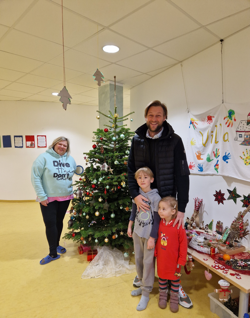🎄 💫 Frohe Weihnachten von Mönig Immobilienmanagement GmbH Gemeinsam für eine festliche Kindergartenzeit! 💫 🎄